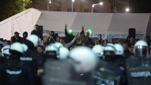 Studenti taže hapšenje napadača koji je udario njihovu koleginicu u glavu, ali i sankcionisanje policajaca koji nisu reagovali 2