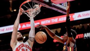 Košarkaši Toronta pobedili su prošle noći na svom terenu ekipu Indijane sa 97:95 i tako upisali deveti uzastopni trijumf u NBA ligi.