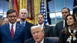 "Mogući ratni zločin": Zašto nijedna Trampova opcija za smenu vlasti u Venecueli nije bez posledica? 10 "Mogući ratni zločin": Zašto nijedna Trampova opcija za smenu vlasti u Venecueli nije bez posledica? 7