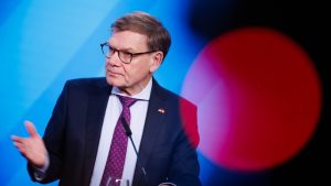 Vadeful u Podgorici: Očekujem nastavak reformi kao preduslov ka napretku ka članstvu u EU 2