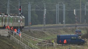 Tusk: Eksplozija na železničkoj pruzi koja vodi do ukrajinske granice neviđen čin sabotaže 16 Tusk: Eksplozija na železničkoj pruzi koja vodi do ukrajinske granice neviđen čin sabotaže 9