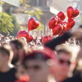 Pesma „Cveta trešnja u planini“ odzvanja Srbijom – dirljiv omaž žrtvama nadstrešnice (VIDEO) 1