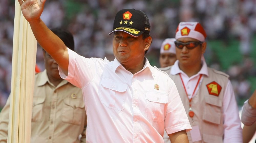 Diktatoru posthumno dodeljen status nacionalnog heroja 1