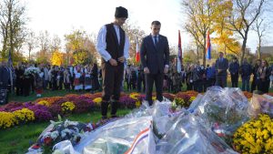 Povodom obeležavanja Dana primirja u Prvom svetskom ratu, srpski ministar bez portfelja zadužen za dijasporu Đorđe Milićević prisustvovao je danas komemoraciji na Srpskom vojničkom groblju u Tijeu u Francuskoj, saopštio je njegov kabinet.