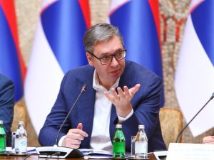  Predsednik Srbije Aleksandar Vučić sastaće se sutra sa kongresmenima iz Sjedinjenih Američkih Država, predstavnicima država Ohajo i Nju Džersi Majklom Tarnerom i Donaldom Norkrosom.