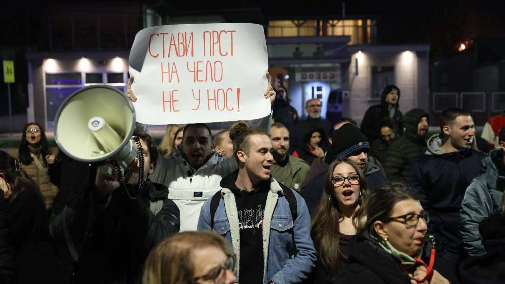Protest ispred Niš TV "Idu izbori": Više od pola novca na niškom konkursu dobili mediji bivših funkcionera SNS i članova njihovih porodica 2