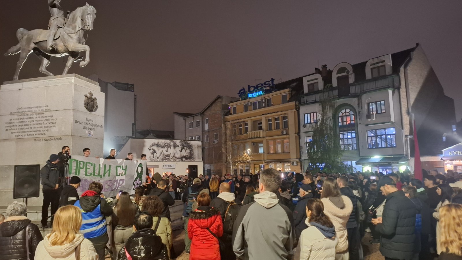 Šetnjom "Preci su nam uzor" studenti u Novom Sadu obeležili Dan primirja, obišli i Jaćimoviće koji štrajkuju glađu 3