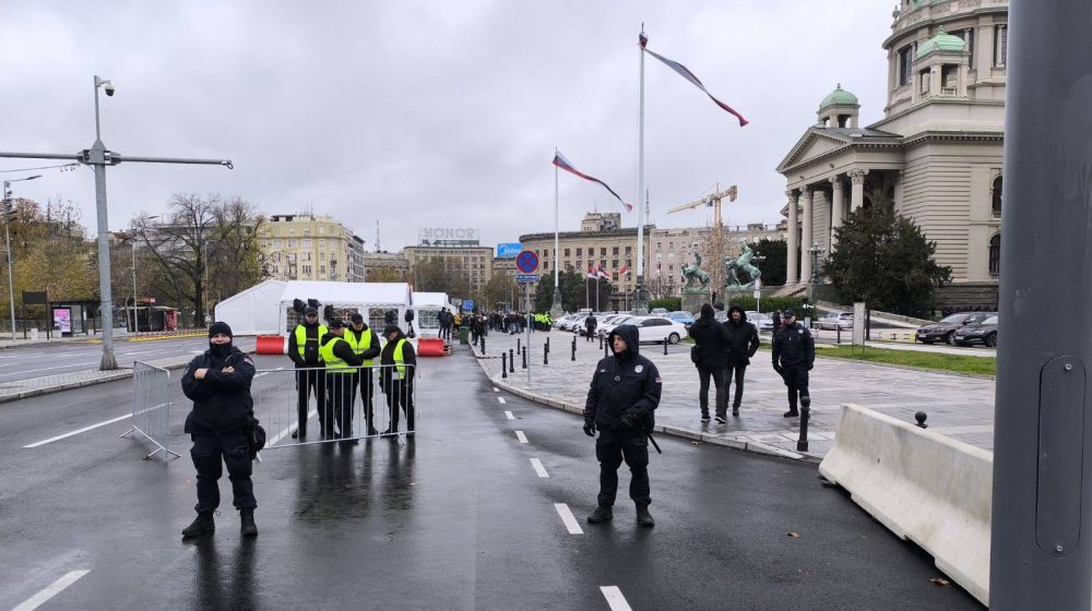Da li će Vučić ukloniti Ćacilend? 1