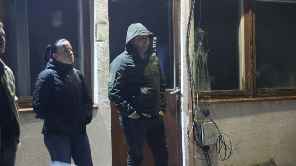 Protest ispred Niš TV "Idu izbori": Više od pola novca na niškom konkursu dobili mediji bivših funkcionera SNS i članova njihovih porodica 3
