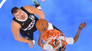 Košarkaši Denvera slavili su na gostovanju Nju Orleansu 125:118 (30:26,28:36,25:35,35:28) u duelu NBA lige.