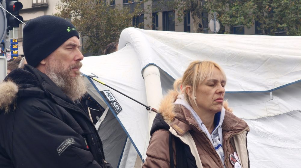 Dijana Hrka 15. dan štrajkuje glađu, Milomir Jaćimović sedmi 11