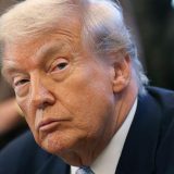 Tramp potpisao zakon, dokumenti o Epstinu moraju da budu objavljeni 4