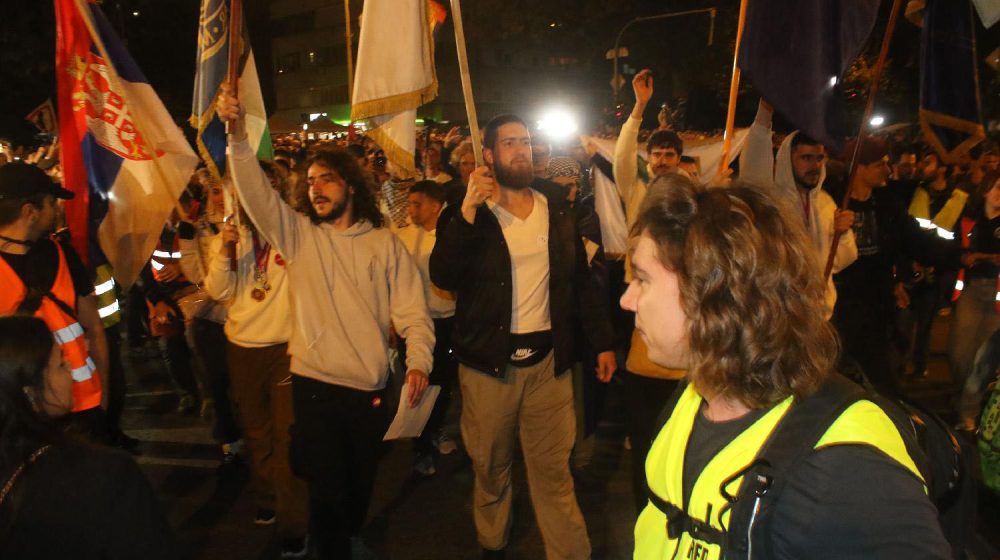 Studenti na Andrićevom vencu poručili Vučiću: Vaše vreme je isteklo, vreme je da ovaj narod prodiše- raspišite izbore 13