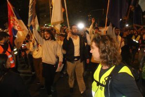 Studenti na Andrićevom vencu poručili Vučiću: Vaše vreme je isteklo, vreme je da ovaj narod prodiše- raspišite izbore 6