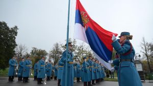 Pripadnici Garde Vojske Srbije su, povodom obeležavanja Dana primirja u Prvom svetskom ratu, izveli danas počasnu artiljerijsku paljbu sa Savske terase na Kalemegdanu.