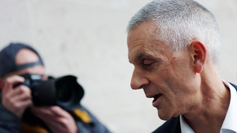 Zašto bi se bilo ko latio posla generalnog direktora BBC-ja 6