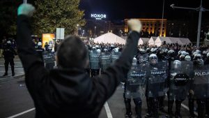 Neredi u Beogradu: Sukob antivladinih demonstranata i pristalica vlasti i policije 1