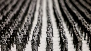 "Prljava igra" je nekada bila domen Zapada, sada smo je prepustili Moskvi": Analiza istoričara za Gardijan 13