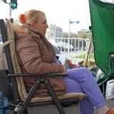 Štrajkovi glađu: Prevozniku Jaćimoviću pozlilo, opozicioni lider se vezao za njegov autobus 10