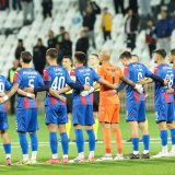 (VIDEO) Bez Grobara na Banovom brdu, ali uz transparent posvećen žrtvama u Novom Sadu 2