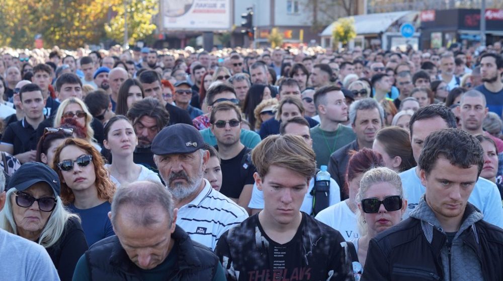 Nemačka štampa o komemorativnom skupu u Novom Sadu, Vučiću i o tome šta su studenti do sada postigli: "Mrtva tišina i potisnuti bes" 1