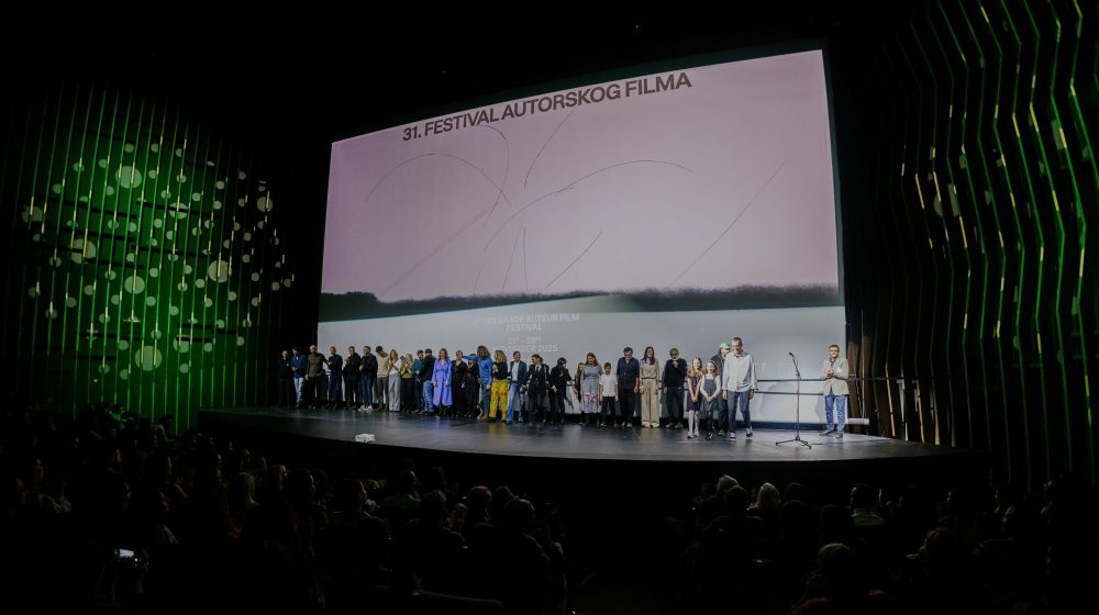 kako je ovde tako zeleno faf