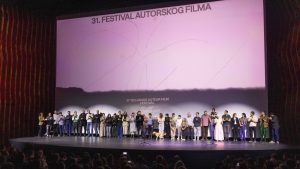 Srpska premijera filma „Vetre, pričaj sa mnom“ Stefana Đorđevića održana je u sredu, 26. novembra, u mts Dvorani, u okviru takmičarskog programa ovogodišnjeg Festivala autorskog filma. Nakon dugog i uspešnog festivalskog putovanja, brojnih nagrada i toplih reakcija širom sveta, film je napokon stigao pred svoju – domaću publiku.