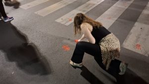 Studenti u blokadi Univerziteta u Novom Sadu i Zborovi građana u tom gradu najavili su da će sutra obeležiti 13 meseci od pada nadstrešnice, kada je poginulo 16 osoba a jedna je veoma teško povređena.Studenti organizuju okupljanje u 11.52 časova ispred Železničke stanice u Novom Sadu, objavili su na Instagramu.