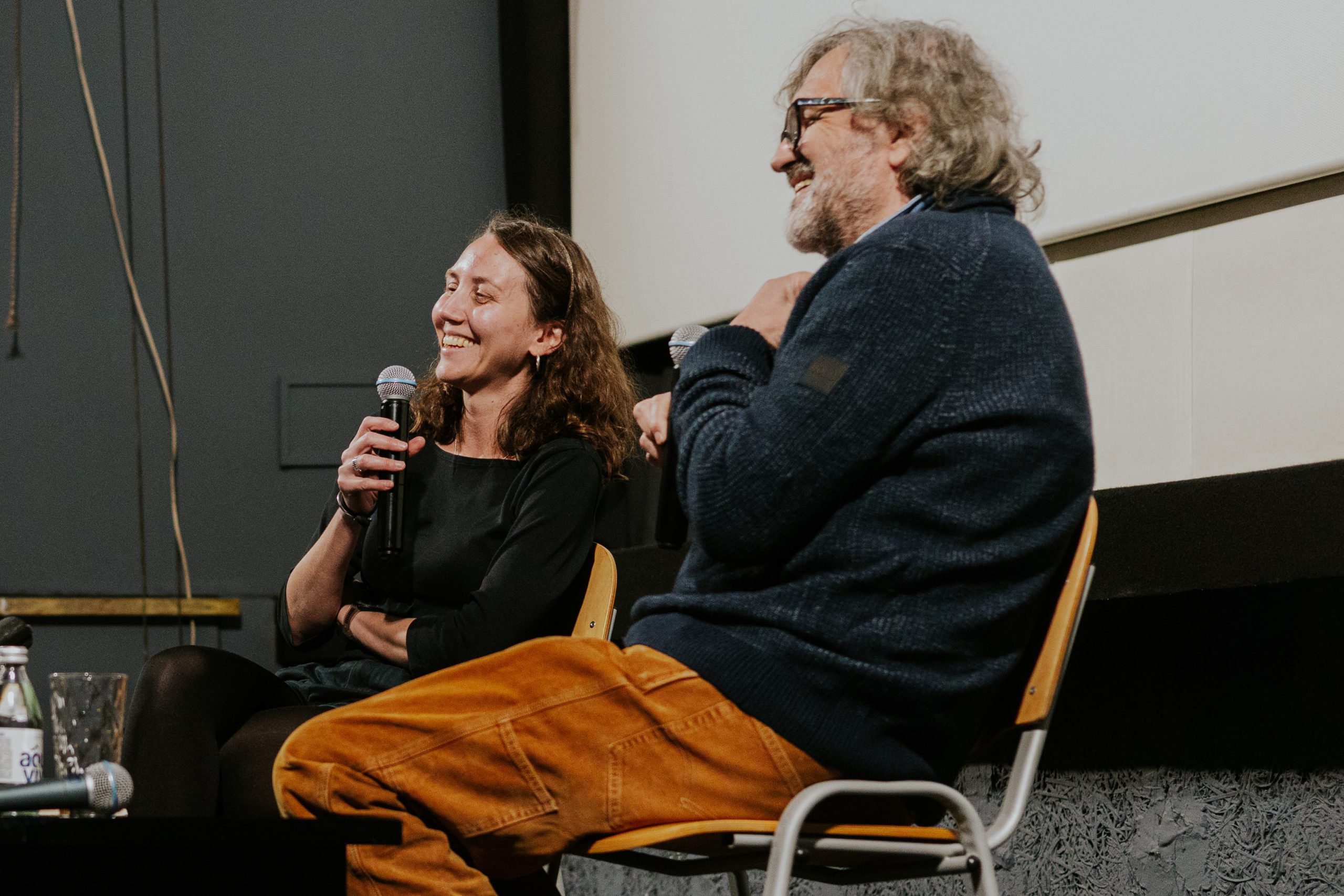 emir kusturica Emir Kusturica je u punoj sali DKC-a pričao o filmu: „Svaki film sam tri–četiri puta bacao, nisam više hteo da radim, a ‘Oca’ sam u dva navrata otpisivao" 2