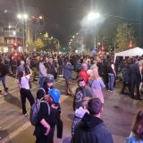 Hitna pomoć: Policajac i žena povređeni ispred Skupštine 11