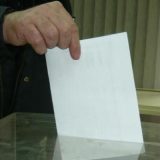 Održani lokalni izbori u Mionici, Negotinu i Sečnju: Vučić proglasio pobedu SNS-a u sve tri opštine, studentska lista u Mionici osvojila 42 odsto, dan protekao u incidentima (FOTO, VIDEO) 15