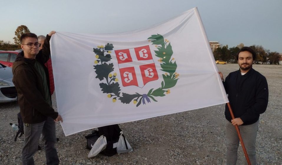 Kragujevčani dočekuju studente koji su pešačili do Novog Sada 1