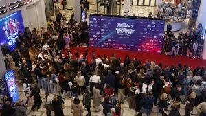 Premijera filma „Hajduk u Beogradu“ održana je 11. novembra u mts Dvorani, a publika je gromoglasnim aplauzom pozdravila autorsku i glumačku ekipu.