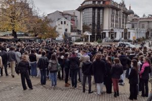 Maturanti Prve kragujevačke gimnazije pozivaju na protest podrške Jaćimoviću: Šetnja od Đačkog trga do Autobuske stanice 12