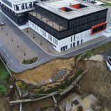Ponovo došlo do obrušavanja saobraćajnice kod Centra izvrsnosti u Kragujevcu 8