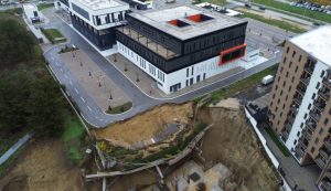 Građevinska inspekcija pre nedelju dana zatvorila gradilište: Gradonačelnik Kragujevca Nikola Dašić o saobraćajnici koja se urušila 1