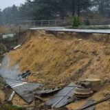 Ispred svakog objekta koji je gradila SNS staviti upozorenje „Opasno po život!”: SRCE Kragujevac povodom obrušavanja saobraćajnice 3