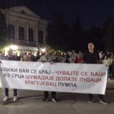 Preci su nam uzor: Protest za Dan primirja na Đačkom trgu u Kragujevcu 10