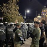 Studenti iz Niša tvrde da su dvojica njihovih kolega privedena ispred Skupštine: Gubi im se svaki trag... 6