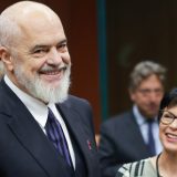 Burna rasprava u Albaniji zbog EU zakona, reagovao Rama i izvinio se Marti Kos: "Psi laju, karavani prolaze" 5