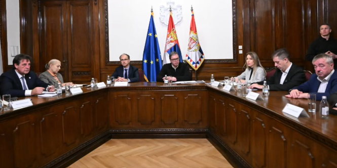 Vučić nakon sastanka o NIS-u: Usvojeni zaključci za očuvanje energetske stabilnosti 1