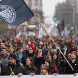 Mora se preispitati strategija ograđivanja od opozicije 4