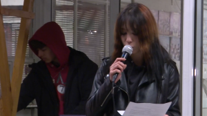 Učenici gimnazije u Bačkoj Palanci organizovali protest zbog v.d. direktira koji je viđen na SNS skupovima 3