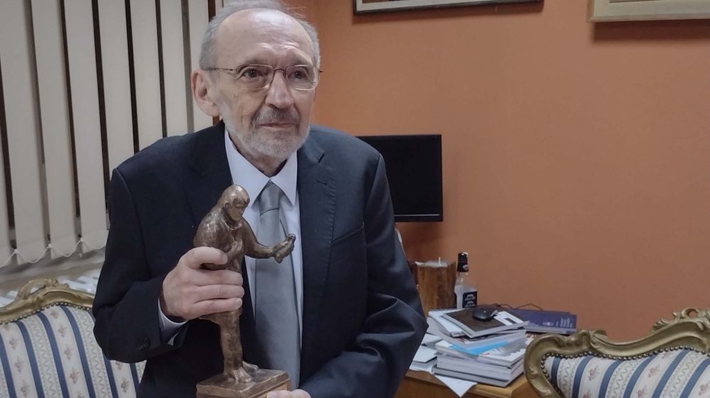 Pritiscima u pozorištu smo izloženi u svakom kriznom vremenu 9