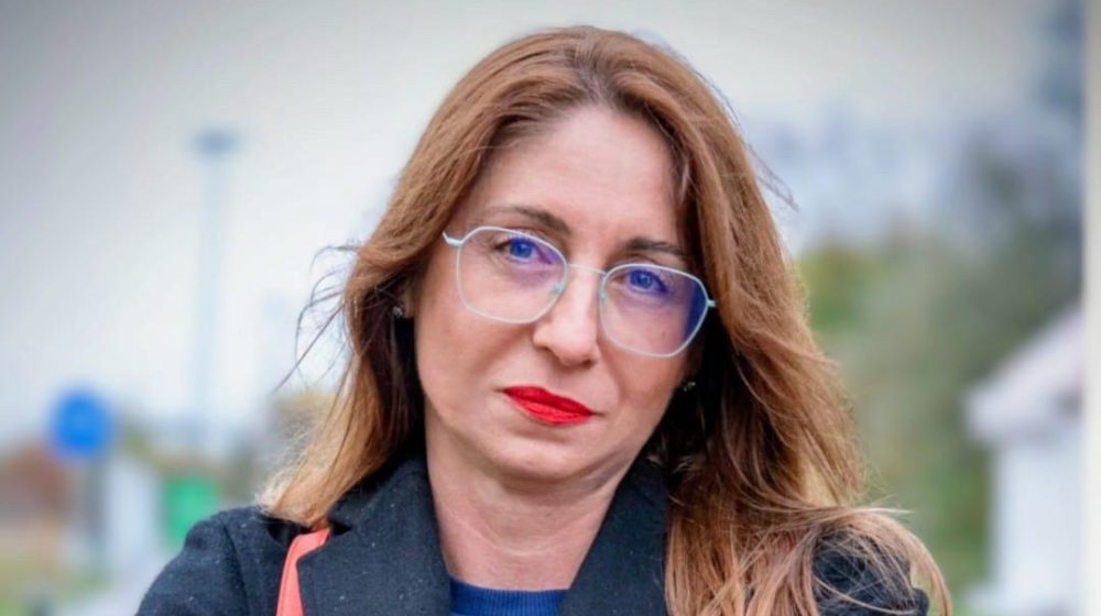 Ne znam ni šta bi naš kum Mika Antić rekao na sve ovo... 1