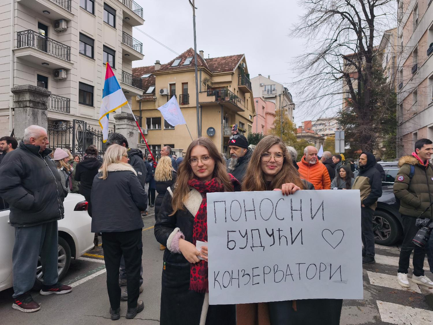 Poslednja brana Generalštaba: Protest podrške zaposlenima u Zavodu za zaštitu spomenika (FOTO) 3