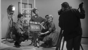 Fudbaler Dragoslav Šekularac je bio tolika zvezda 60-ih da je pored fudbala, dobio priliku da se oproba i kao glumac.