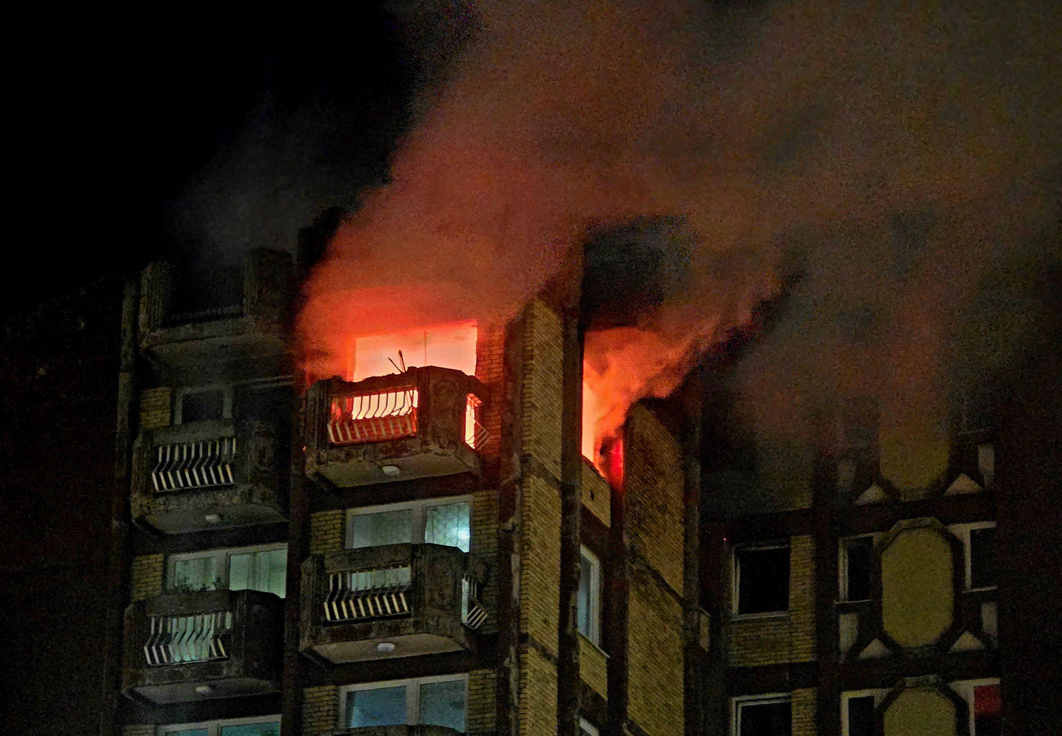 Najmanje 11 mrtvih u požaru u Domu penzionera u Tuzli 2 požar u domu penzionera u tuzli, požar u tuzli