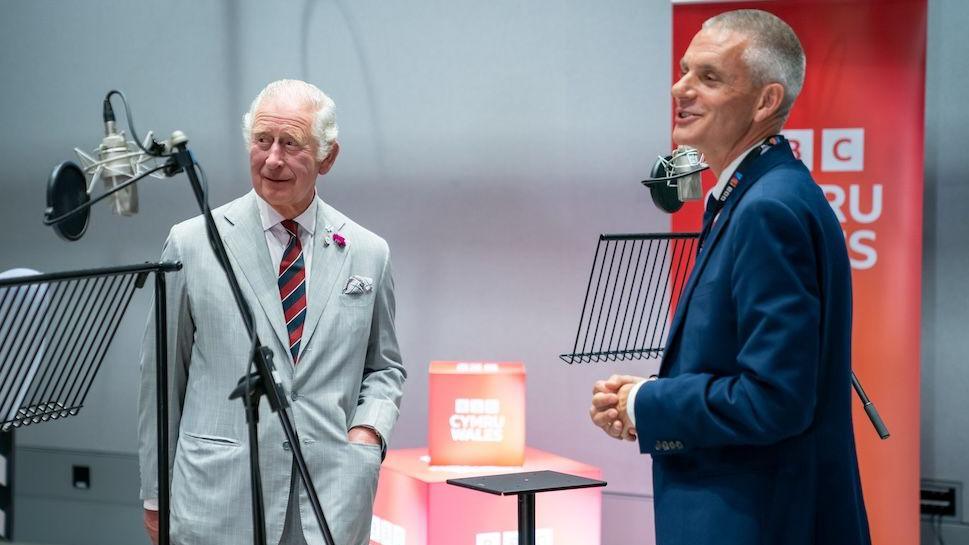 Kralj Čarls i Tim Dejvi