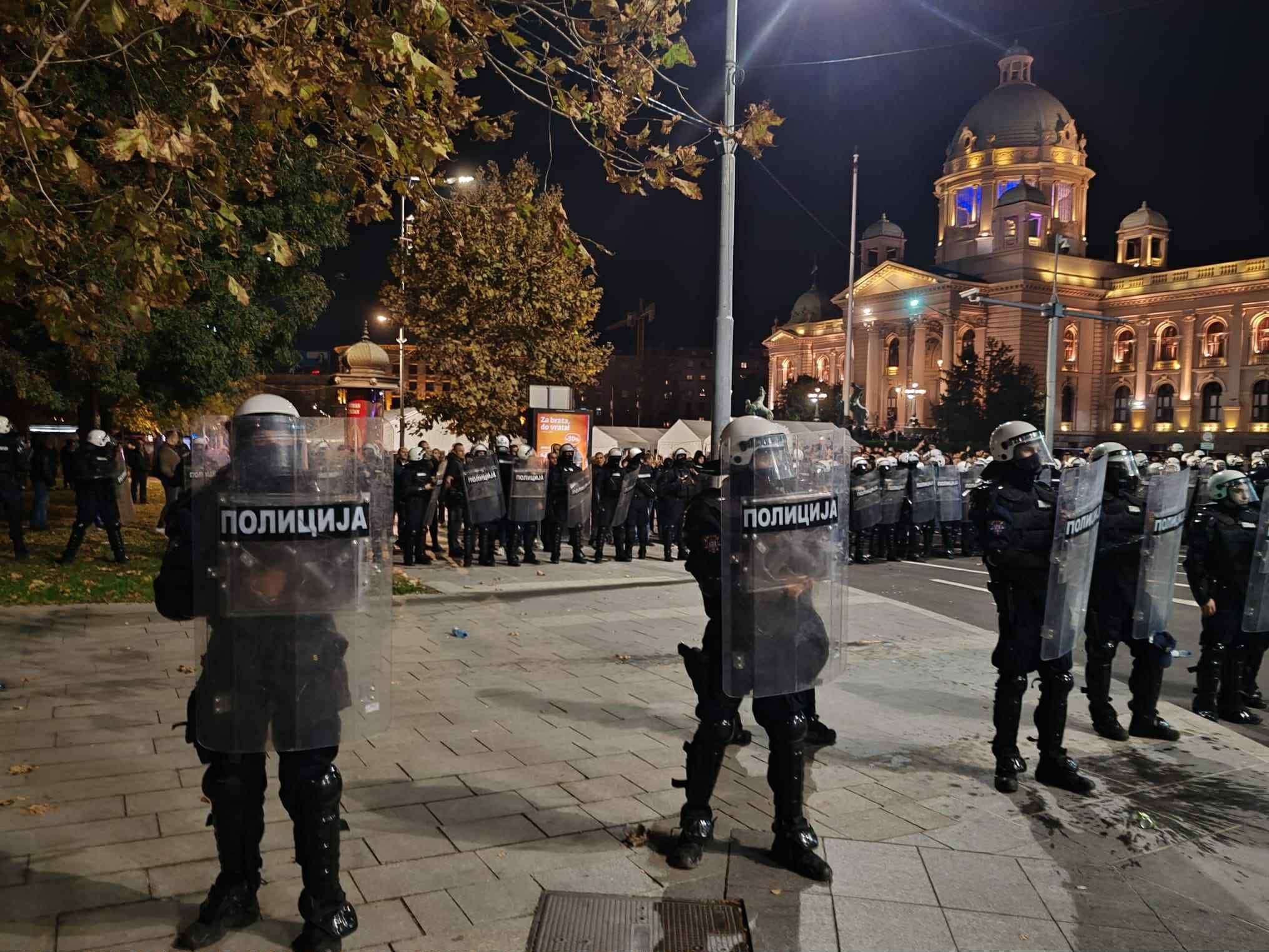 Četvrti dan štrajka glađu Dijane Hrke 13 policija